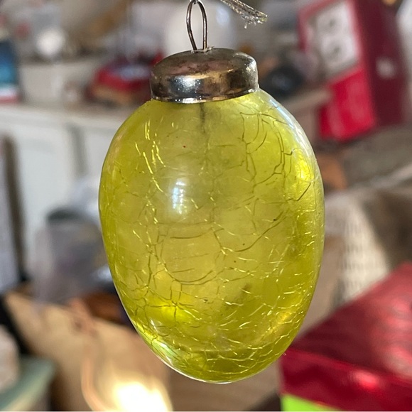 Vintage Crackled Glass Ornament - Picture 4 of 4